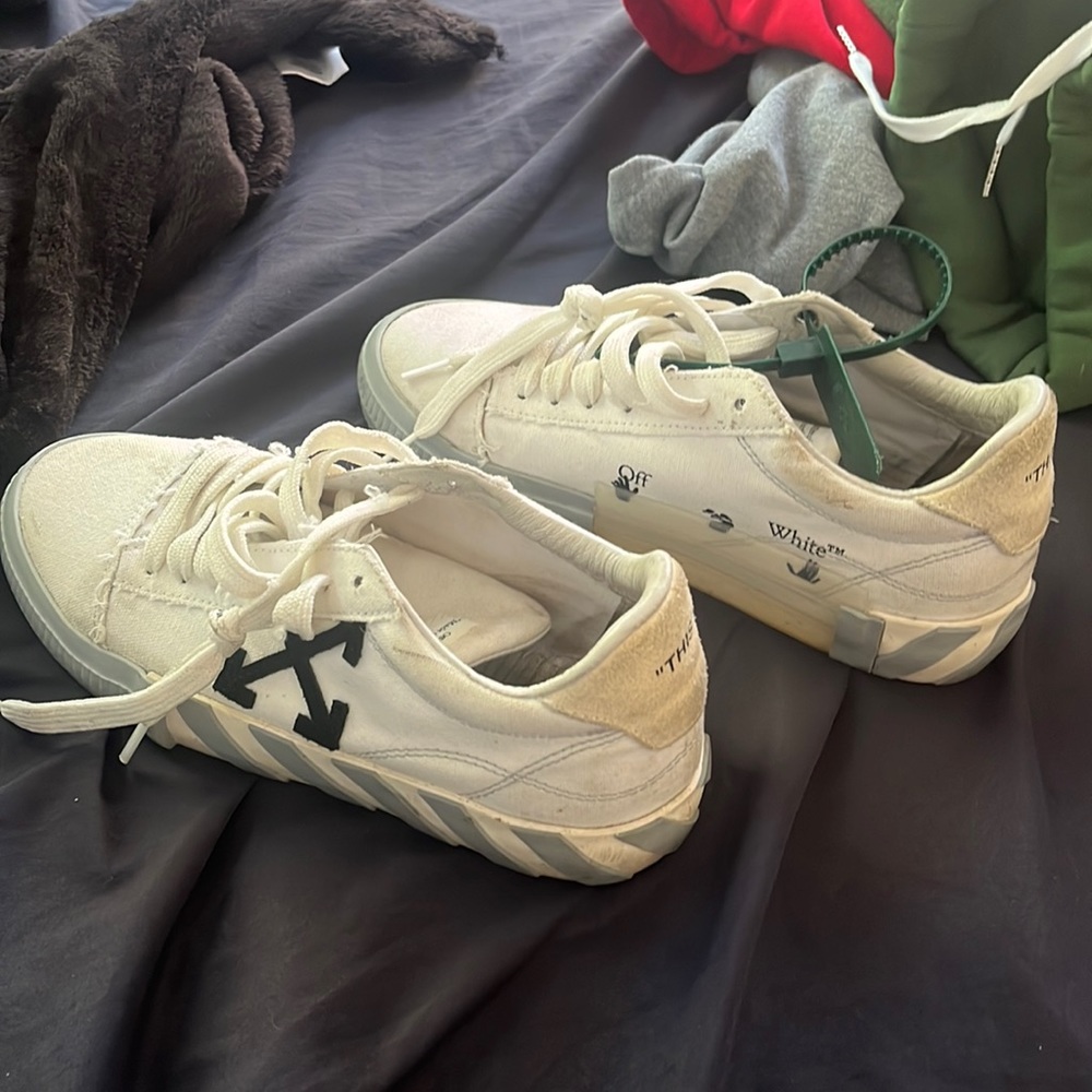 Off -white Virgil grey and white